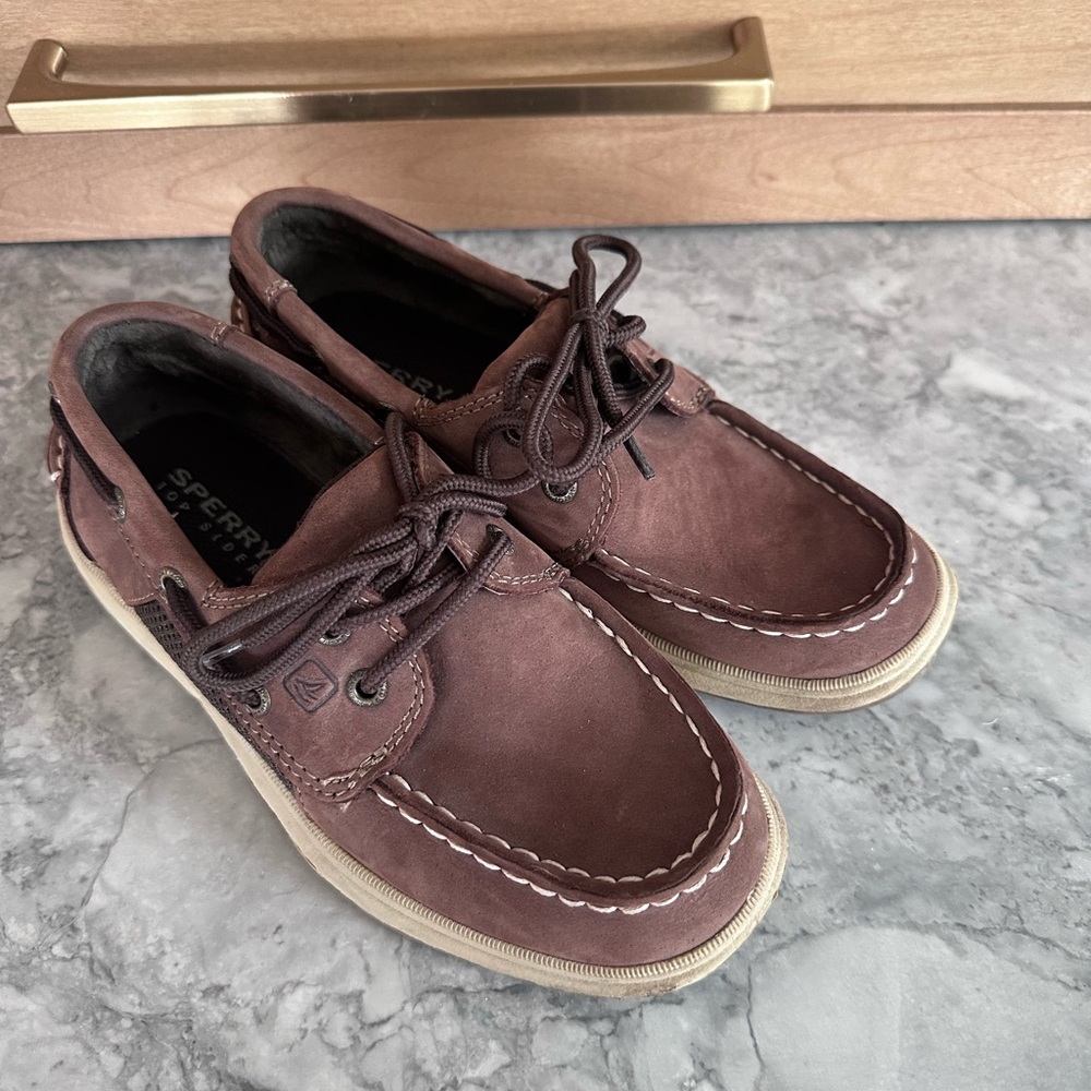 Sperry Topsiders in like new condition